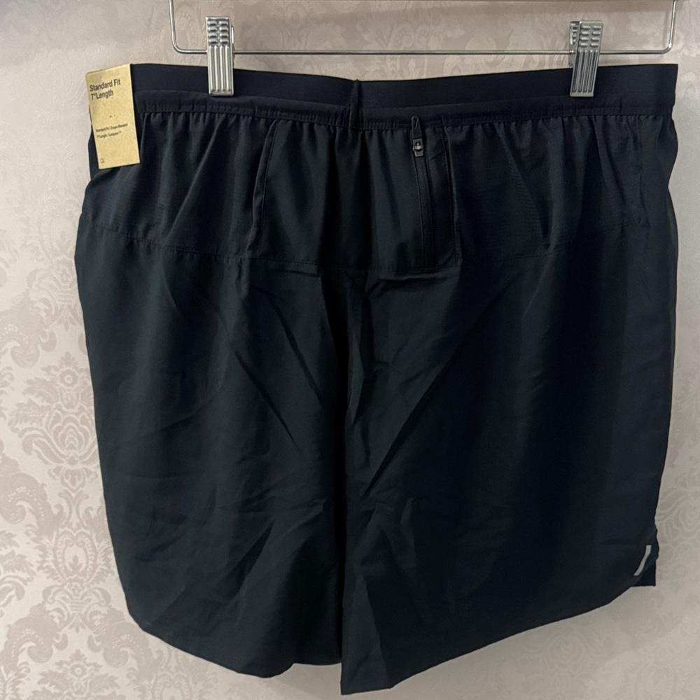 Nike Men's Black Athletic Shorts - Picture 2 of 6